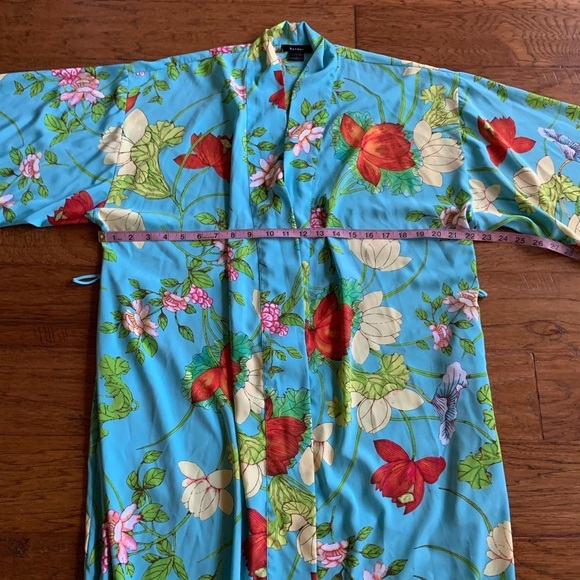 Notations Blue Floral Robe - Picture 9 of 10